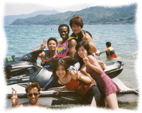 2000年8月、栗田海岸にて、